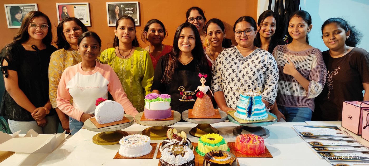 Students with trending cakes made at Kitchen Guru