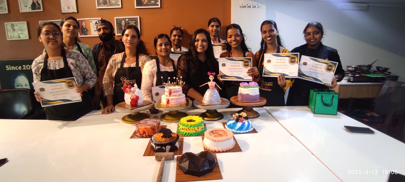 Shilpi Bhonsule teaching a hands-on baking class